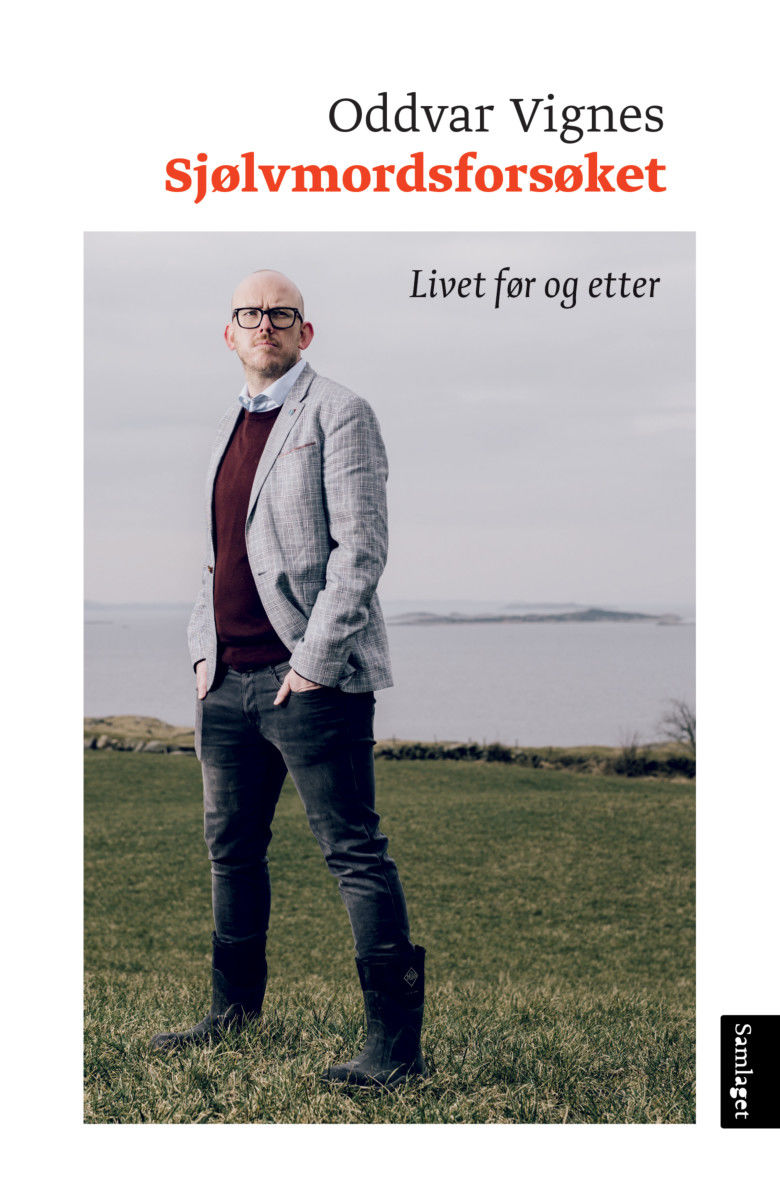 Oddvig's tweet photo. #reklame I går kveld var ein merkedag, siste korrektur er sendt Samlaget og skal gis ut 18. august. Boka freistar å gi innblikk i kva som får ein 29 år gamal mann til å finne ut at meninga med livet er å avslutte det og kva som fekk meg til å leve vidare då forsøket mitt feila. https://t.co/4qvt6UYsGW