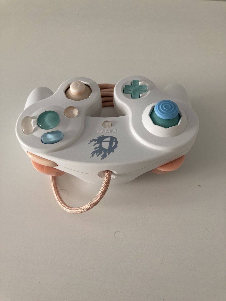 I never showed off my new build, but better late than never. Thank you <a href="/2GhostsGaming/">2 GhostsGaming ~~Temporarily closed~~</a> for the awesome buttons.