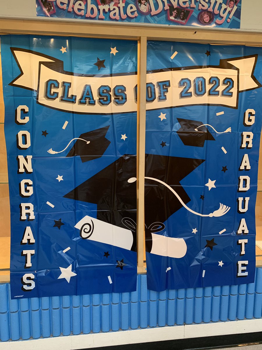 MsJZhang's tweet photo. Congrats to our Grade 8s @TDSB_BandBPS! Everyone was very excited to attend graduation last evening. The grads looked stunning! We will miss you! @tdsb @LC3_TDSB https://t.co/akyQAKhhFz