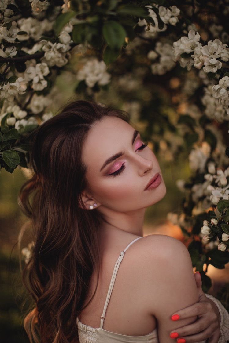 𝑆𝑡𝑢𝑛𝑛𝑖𝑛𝑔 𝐵𝑒𝑎𝑢𝑡𝑦．．