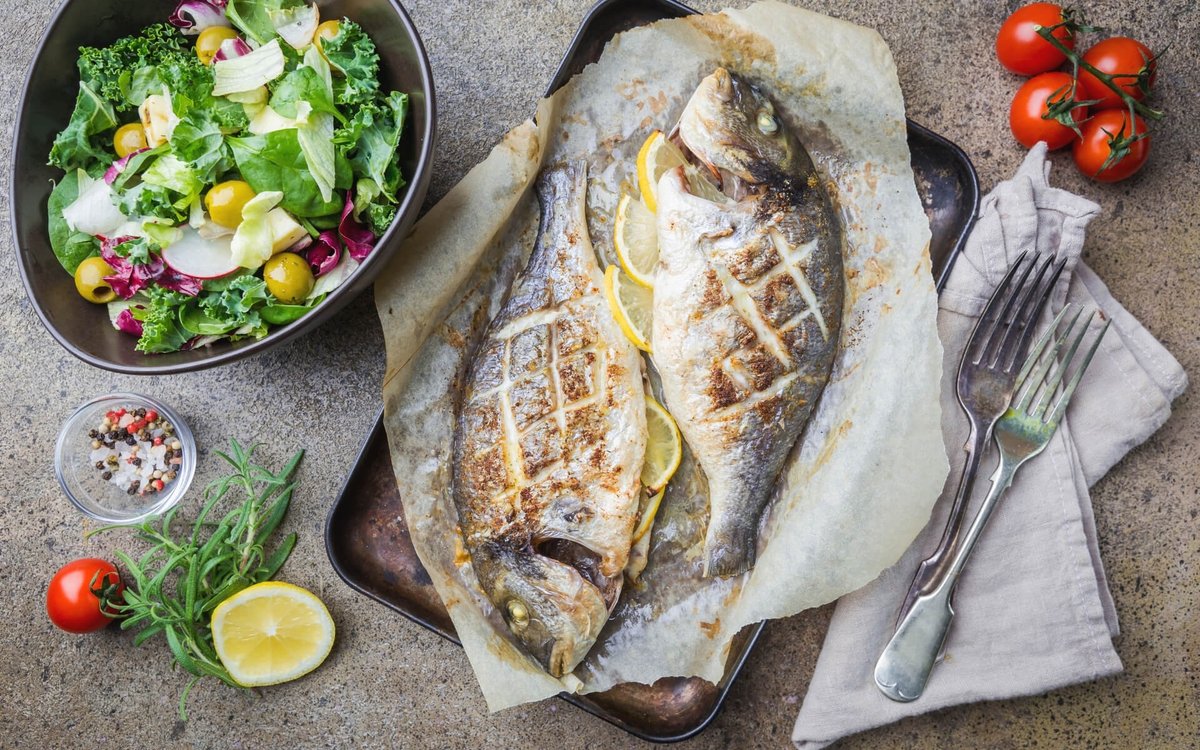 RawBeautySource's tweet photo. Pescatarian, vegetarian, flexitarian: What is the difference? This is your ultimate pescatarian foods guide! #pescatarian #vegetarian #plantbaseddiet #fish #seafood https://t.co/3Gfkts4yzX