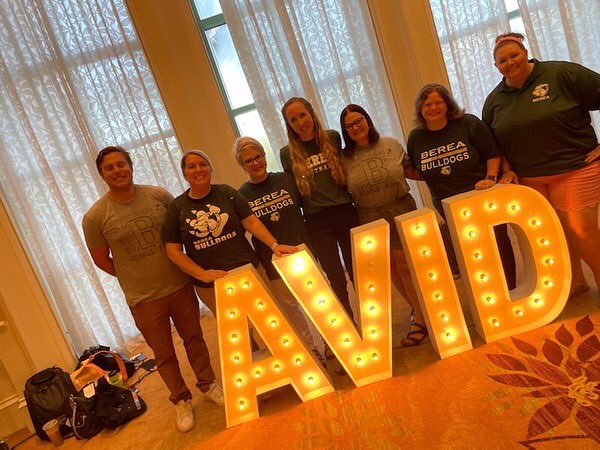 BereaBulldogsMS's tweet photo. ๐ฉ๐ฝโ๐ Berea staff is having a blast and learning A LOT at AVID Summer Institute in Orlando. We look forward to being AVID to all our students! #WorkHardBeKind #LoveSupportAccountability #FullestPotential https://t.co/fSgTlwxTxg