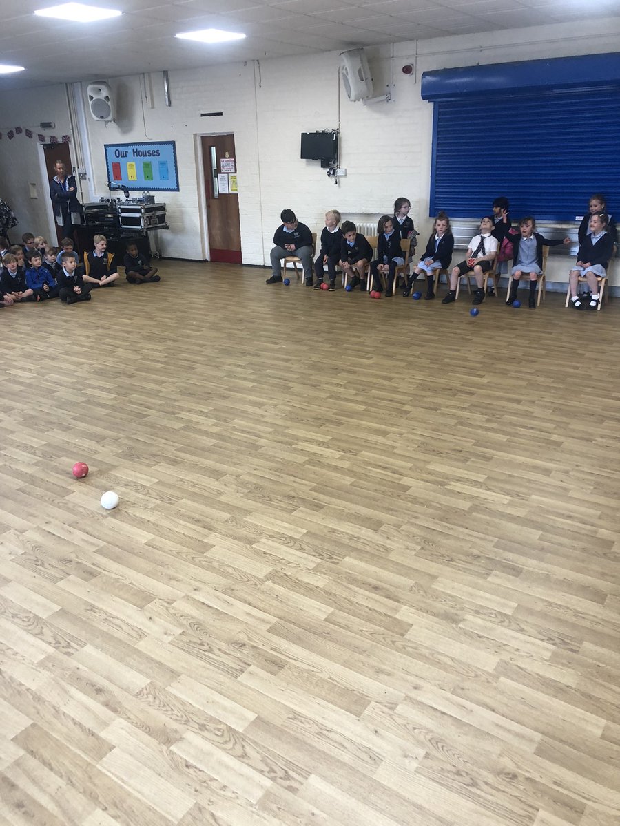 Congratulations to the Year 1 St Bernadette’s team who won the Key Stage One @BocciaUK house competition! It was a close battle against the Year 2 St Bernadette’s team! #MakeADifference #NSSW2022 
@1BY_MissByrne @1A_MissAbram @2R_MrHagan @ololprimary_HT