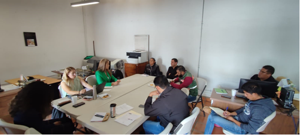 honestidadgente's tweet photo. #Agenda Hoy tuvimos la oportunidad de revisar el grado de cumplimiento de las actividades de contraloría social en la obra pública con el municipio de #SanFelipe, así como avance de la meta pactada entre ambas instituciones.(1/2)
#COCOSOP #ParticipaciónCiudadana https://t.co/zZD1rX9N7L