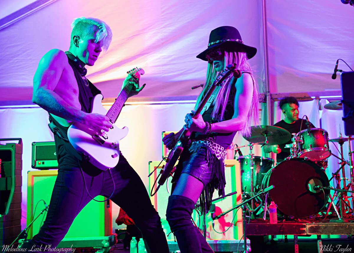 MelodiousLark's tweet photo. Neil Swanson &amp; Orianthi - Band Aid Music Festival - Virginia Beach, VA - June 4, 2022

#melodiouslark #photography #orianthi #neilswanson #virginiabeach #livemusic @orianthi https://t.co/UCB3h2Diqv
