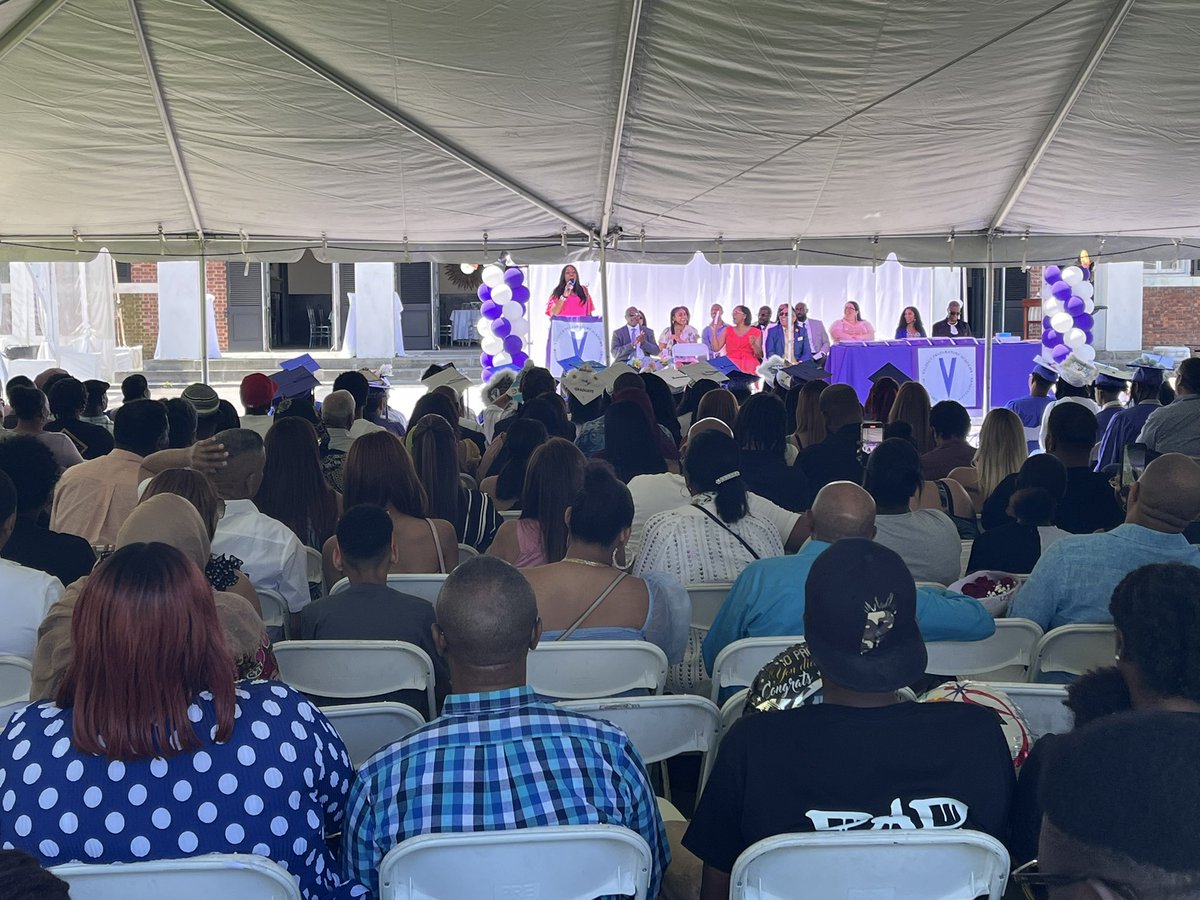 BPGibson2025's tweet photo. Honored to keynote this yearβs Graduation of the Validus Prep Academy! So proud of our Scholars who worked so hard to see this accomplishment. Congratulations Class of 2022, Principal Hibbert and the Validus Prep Team for your amazing work and labor of love! #CSD9 #Bronx ππππ https://t.co/FFFxDlMMIK