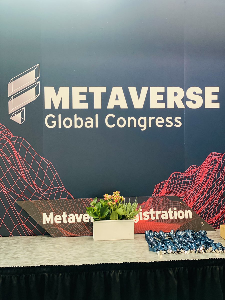 pminovi's tweet photo. 🙌🙏Thank you for the opportunity to present the keynote at the Metaverse Global Congress. #metaverseglobalcongress #microsoft #mesh #meshforteams #avatars #immersivemeetings #ARVR #collaborationtools #keynote #Metaverse https://t.co/X8do7o4zI1