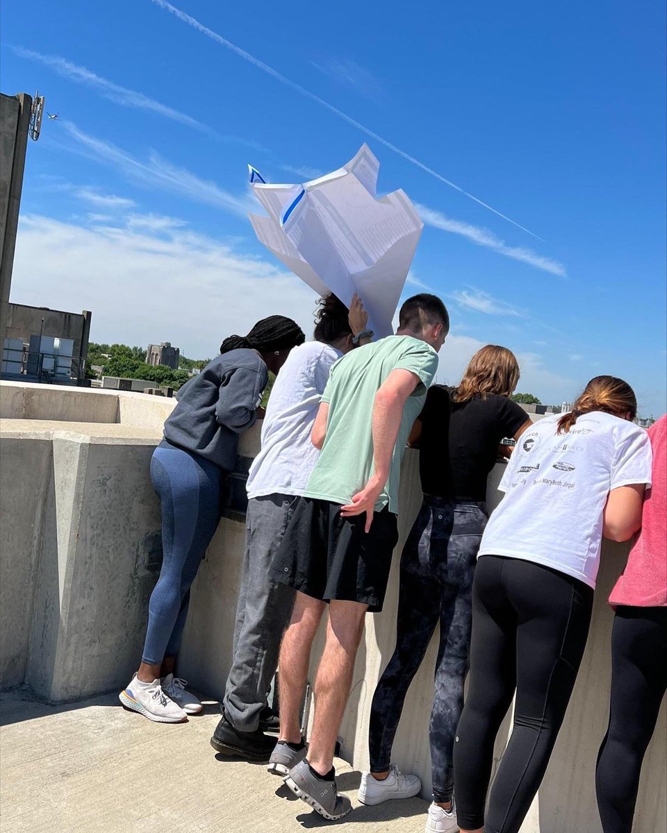 BU_chemistry's tweet image. Today was the day of our annual giant paper airplane launch from the top of the parking garage. Summer researchers from @ButlerBiology joined us and a great deal of fun ensued. One of the planes even landed on Lake Road! @butleru