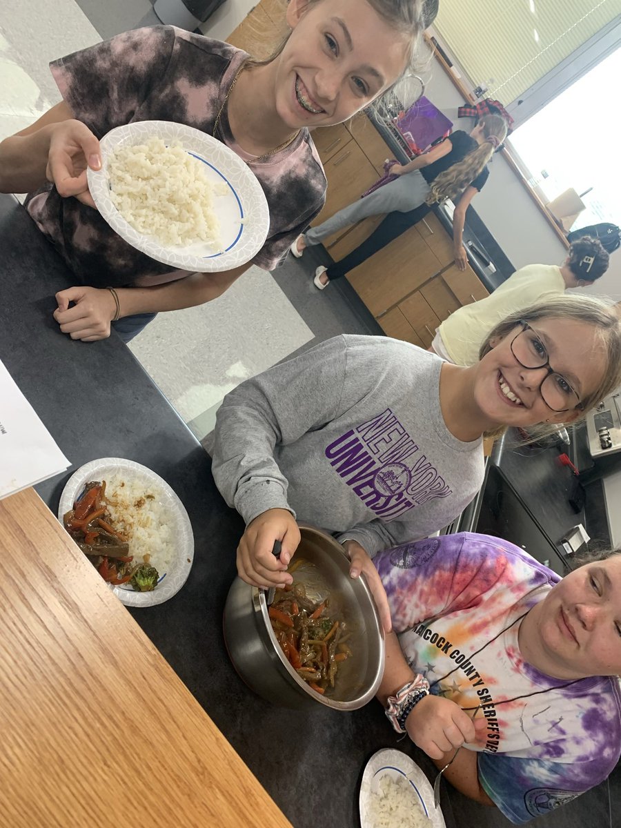 Tina Boehm (@lv2rdboehm) on Twitter photo Having so much fun with the Jr. Chef cooking camp! We totally underestimate the abilities of kids! They rocked the beef and broccoli stir fry! One comment,”this is the best I’ve ever had!” <a href="/VoelzJames/">New Palestine High School</a> @SouthernHancock Having so much fun with the Jr. Chef cooking camp! We totally underestimate the abilities of kids! They rocked the beef and broccoli stir fry! One comment,”this is the best I’ve ever had!” <a href="/VoelzJames/">New Palestine High School</a> @SouthernHancock