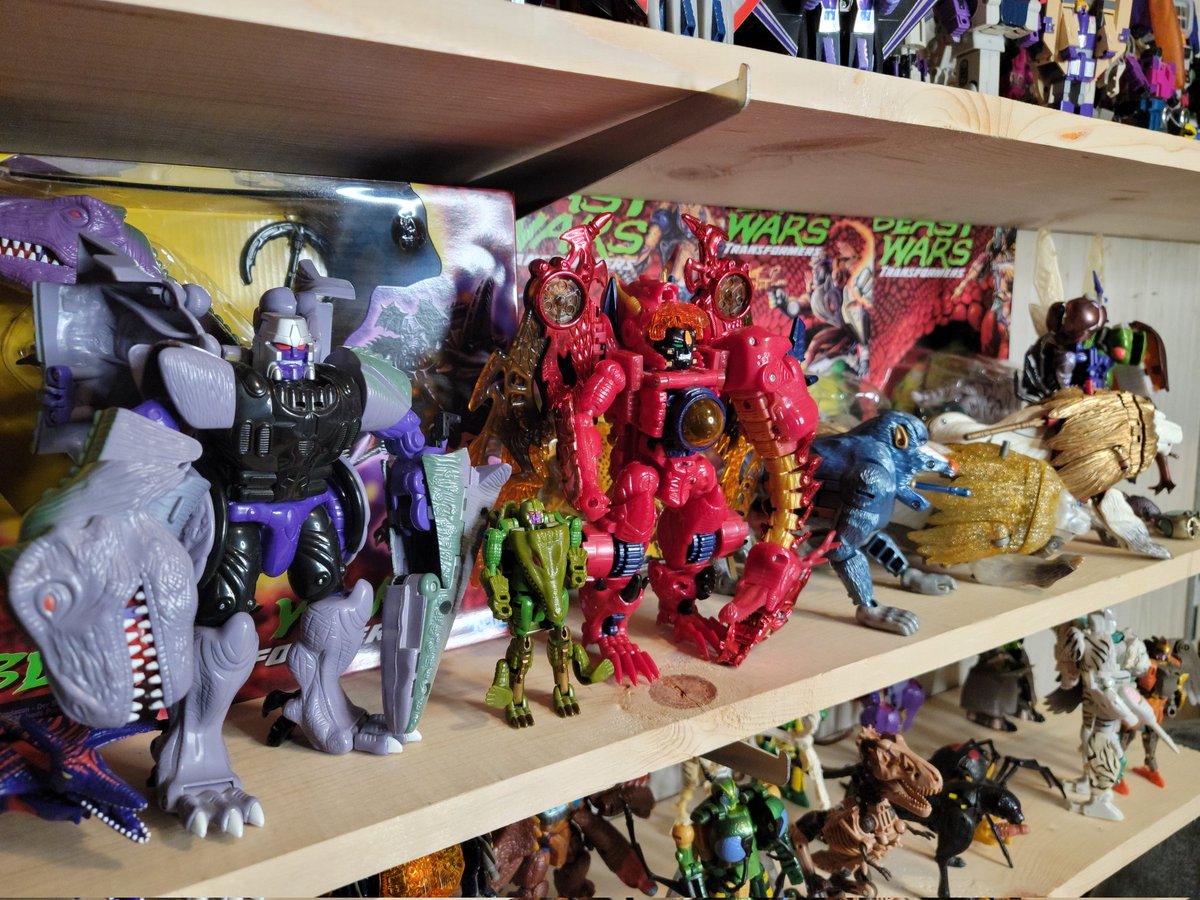 cracktasticpod's tweet photo. It's getting beastie in here!
#CracktasticPlastic #transformertuesday #transformers #beastwars #megatron #bboom #flashlioconvoy #lioconvoy #tripredacus #thrillofthehunt #toner #toypodcast #thePFPN https://t.co/3aKjNkalUh