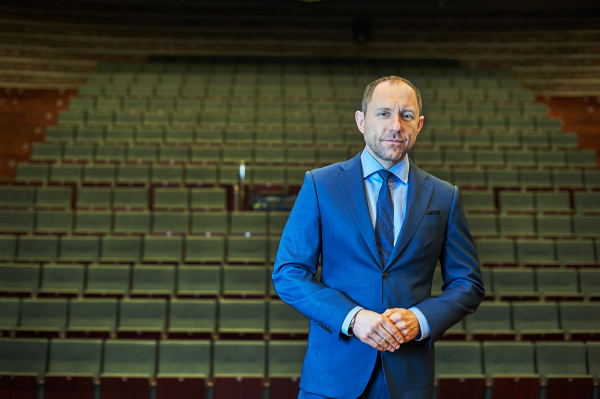 KRASP_pl's tweet photo. Rektor @AMKLwroc, prof. Krzysztof Kiełb, wybrany na przewodniczącego Kolegium Rektorów Uczelni Wrocławia i Opola. Wiceprzewodniczącymi zostali rektorzy @PWr_Wroclaw i @uniwroc. 👏

KRUWiO tworzy 13 uczelni, których celem jest wsparcie rozwoju społecznego i gospodarczego regionu. https://t.co/4QnW6ILzHx