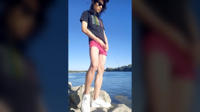 If you really love me, you'll watch my new PornhubModels video: https://t.co/5kkj7eqBkJ https://t.co