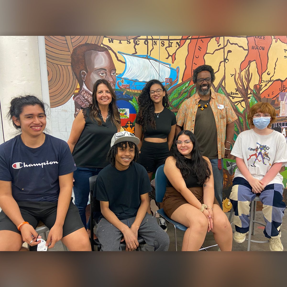 MKEPublicMuseum's tweet photo. Something special is in the works at @MIAD_edu: Student interns are creating a mural that will go on display in our Africa gallery influenced by the trajectory of people from Africa to the Americas. We'll have much more to come as this beautiful mural is completed! https://t.co/Aj9VZqnTOh