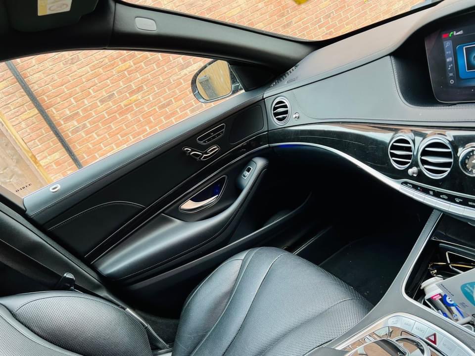 Akanimoore's tweet photo. To my folks in the UK…I’ve got a 2019 Maybach selling for £27k. Dm me if you are interested. If anyone can find a buyer in the UK.  Kindly retweet 

Thank you! https://t.co/ggXZxzUcWM
