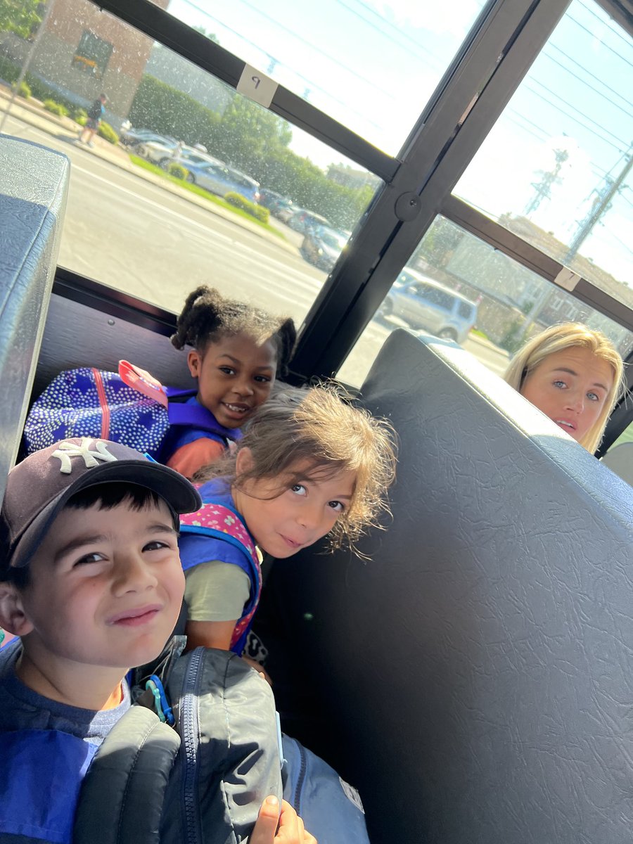 k3minions's tweet photo. Bus ride to the farm!! https://t.co/REOlfrZjqu