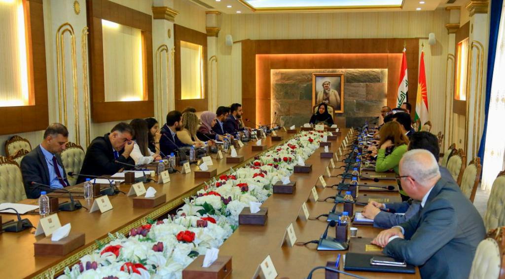 hama_rezhdwry's tweet photo. Meeting with the Speaker of KRP @Rewaz_faiaq and other MPs from different political parties to talk and discuss about key messages and activities of "Wara Dang" campaign and @NoC_programme which is supported by @SPARKorg https://t.co/wc2Ahhczlb