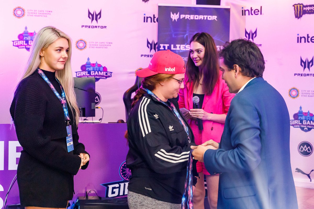 Jess Hinds tweet media