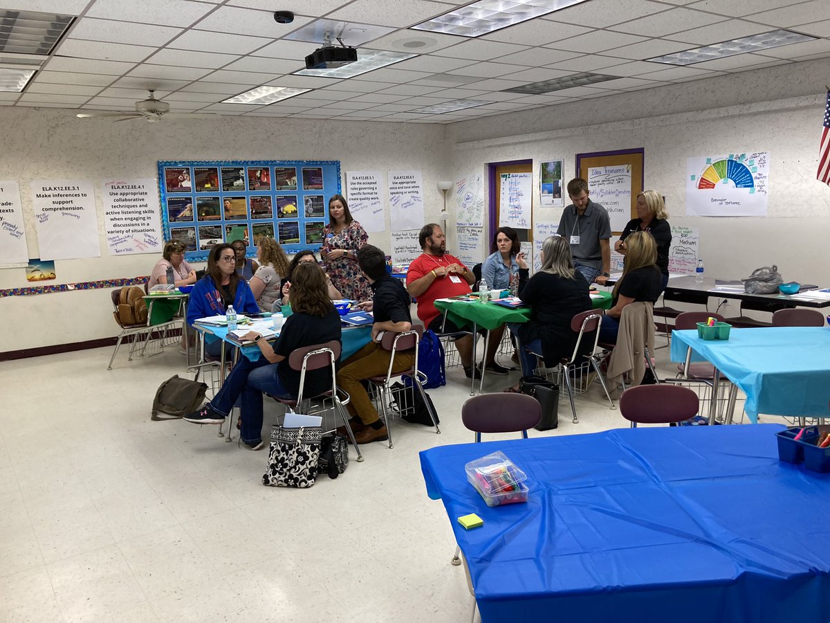 ChapReads's tweet photo. Day 2 of @NEFEC’s #ruralconnectpl challenged us to integrate syllabication and morphology into our Word Work routines. Just look at the incredible understandings Room 2 constructed together around these topics today! Room 2 FTW! @edugator321 https://t.co/m5crB5NYZ1