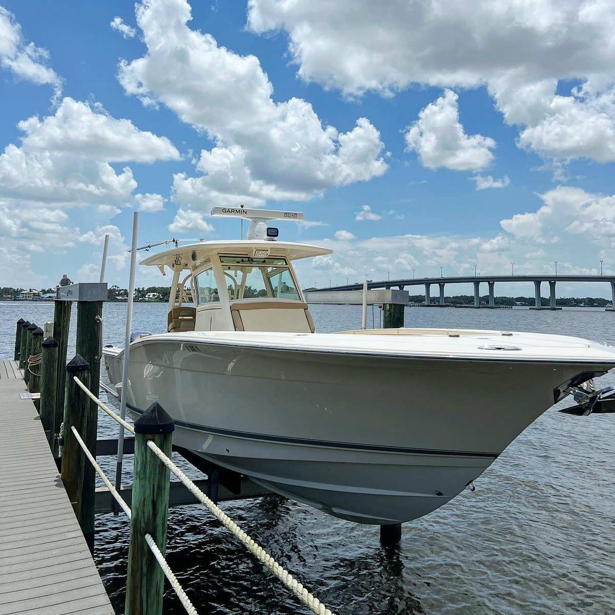 tworiversboats's tweet photo. The @teamscoutboats “Wine Me Up” is back home! #BackyardEyeCandy
•
•
•
#tworiversboatworks #mercurymarine #mercuryoutboards #yamaha #yamahaoutboards #suzuki #suzukioutboards #tohatsu #outboards #outboardrepair #outboardexpert #outboardengine #florida #treasurecoast https://t.co/gdP8uNwHng