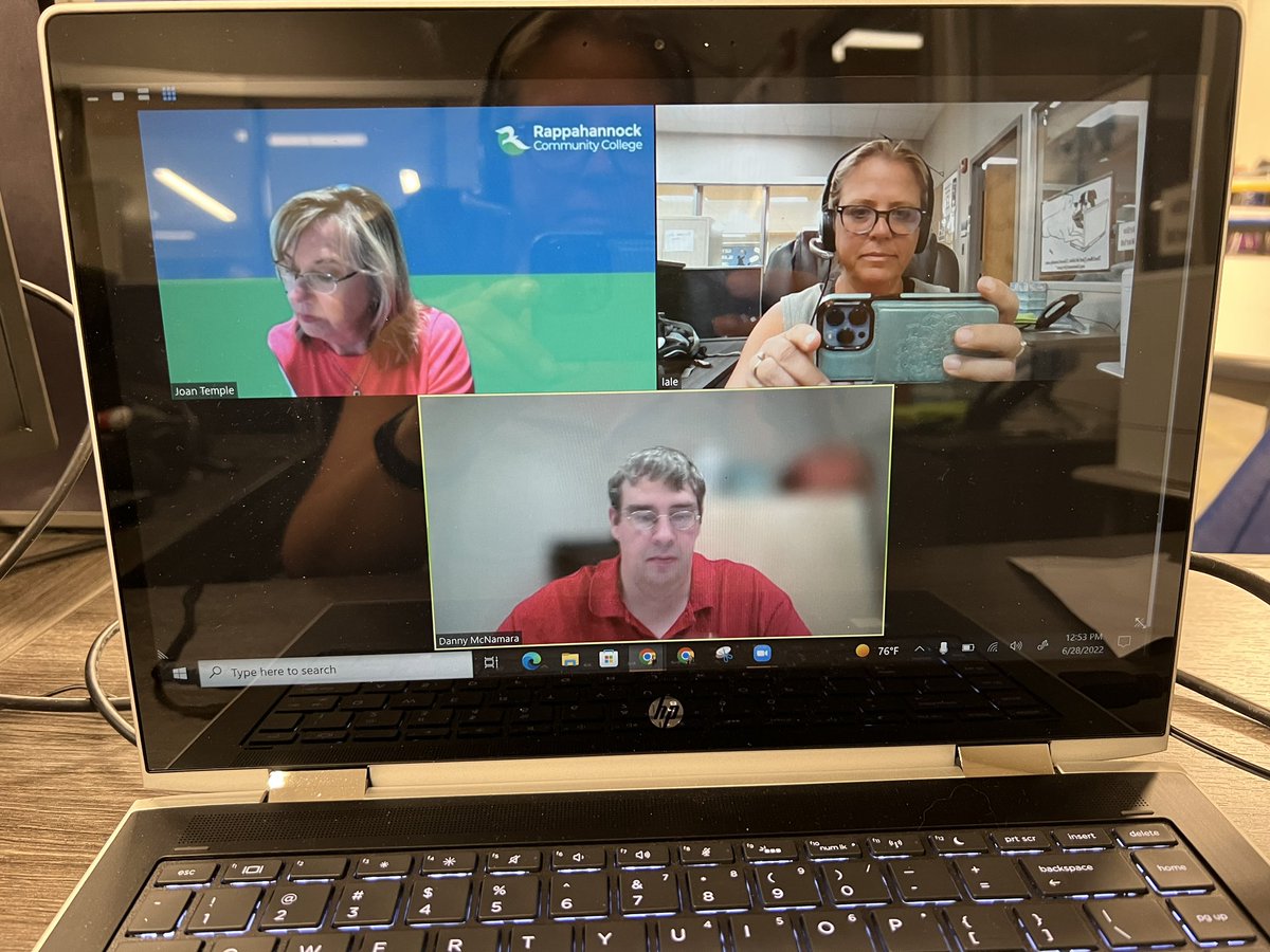 So excited to be presenting about my favorite form of student engagement today <a href="/rappahannock_cc/">Rappahannock Community College</a> with @DannyMacCGS <a href="/KGCSdivision1/">KGCS Division</a> <a href="/kgmsfoxes/">KGMS Foxes</a>