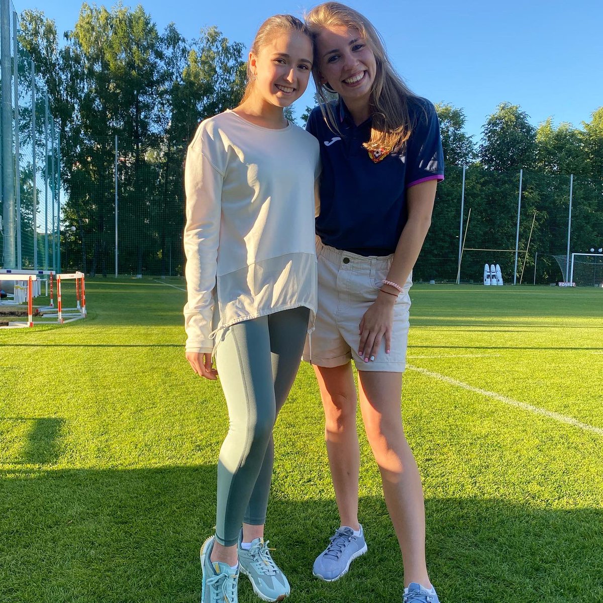 gallay_ka's tweet photo. ⚽️ + ⛸ = ❤️🔥 https://t.co/y9KbhKr9JU