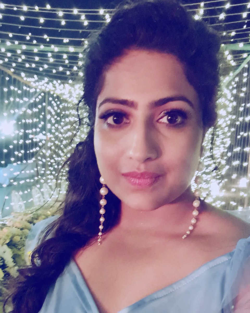 Gitanjlimathur's tweet photo. Life is absolutely beautiful 🧿 and way too short not to experience the joys of every single thing it has to offer... ❤️ #aboutlastnight #anotherday #anotherexperience #wemadeanothermemory https://t.co/y6IyAktpwk