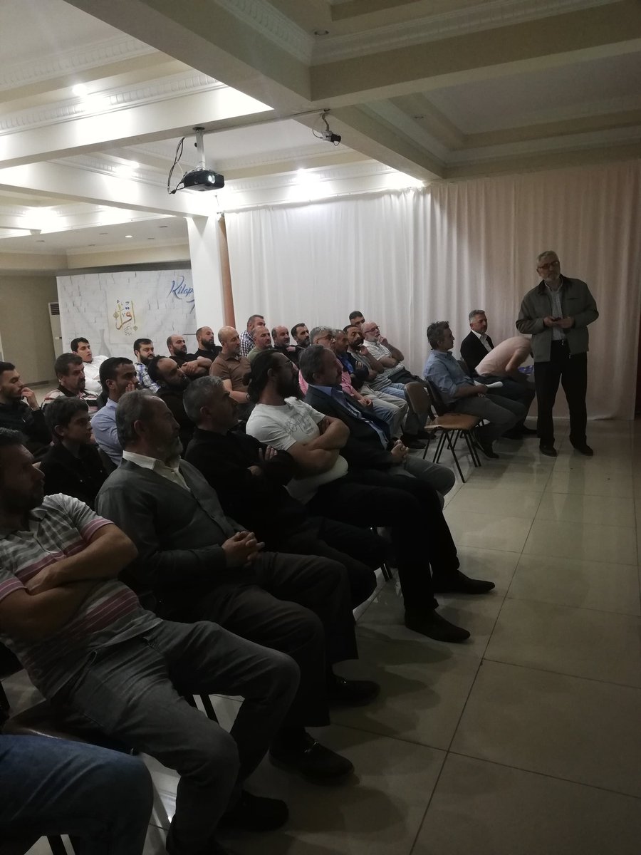 Köklü Değişim Ankara (@KokluDegisim06) on Twitter photo 2022-06-28 20:55:29 Panel: 'Enerji, Türkiye'nin Enerji Karnesi, Akdeniz'deki Enerji Rekabeti ve Enerji Sorununa Gerçek Çözüm'
Köklü Değişim Ankara Keçiören Bölgesi, bu ay enerji konusunu ele aldı.
#YenidenHilafet
#KapitalizmÇöktüÇözümİslam Panel: 'Enerji, Türkiye'nin Enerji Karnesi, Akdeniz'deki Enerji Rekabeti ve Enerji Sorununa Gerçek Çözüm'
Köklü Değişim Ankara Keçiören Bölgesi, bu ay enerji konusunu ele aldı.
#YenidenHilafet
#KapitalizmÇöktüÇözümİslam