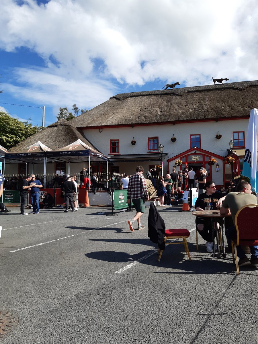 Guns n roses marley Park, pre drinks. Can't wait.