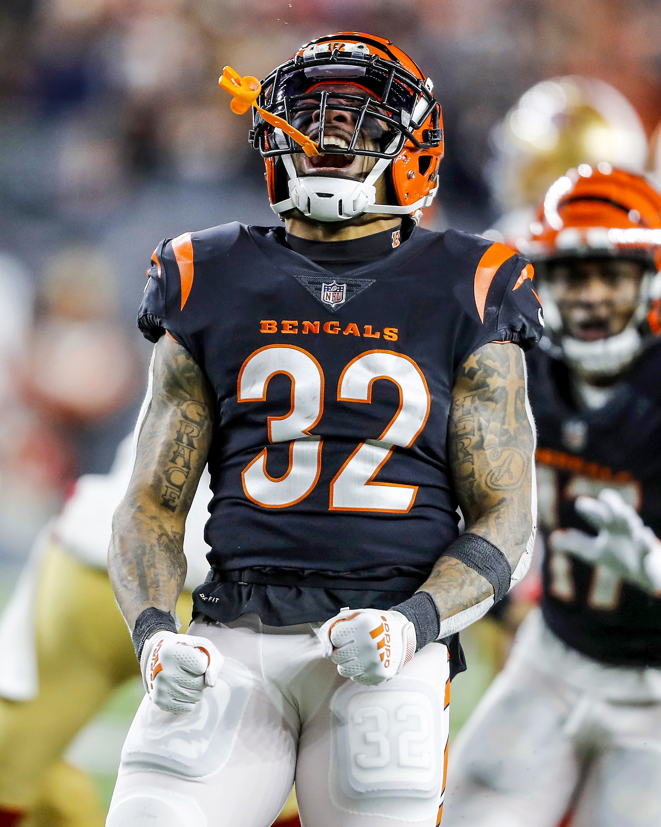 Trayveon williams sales