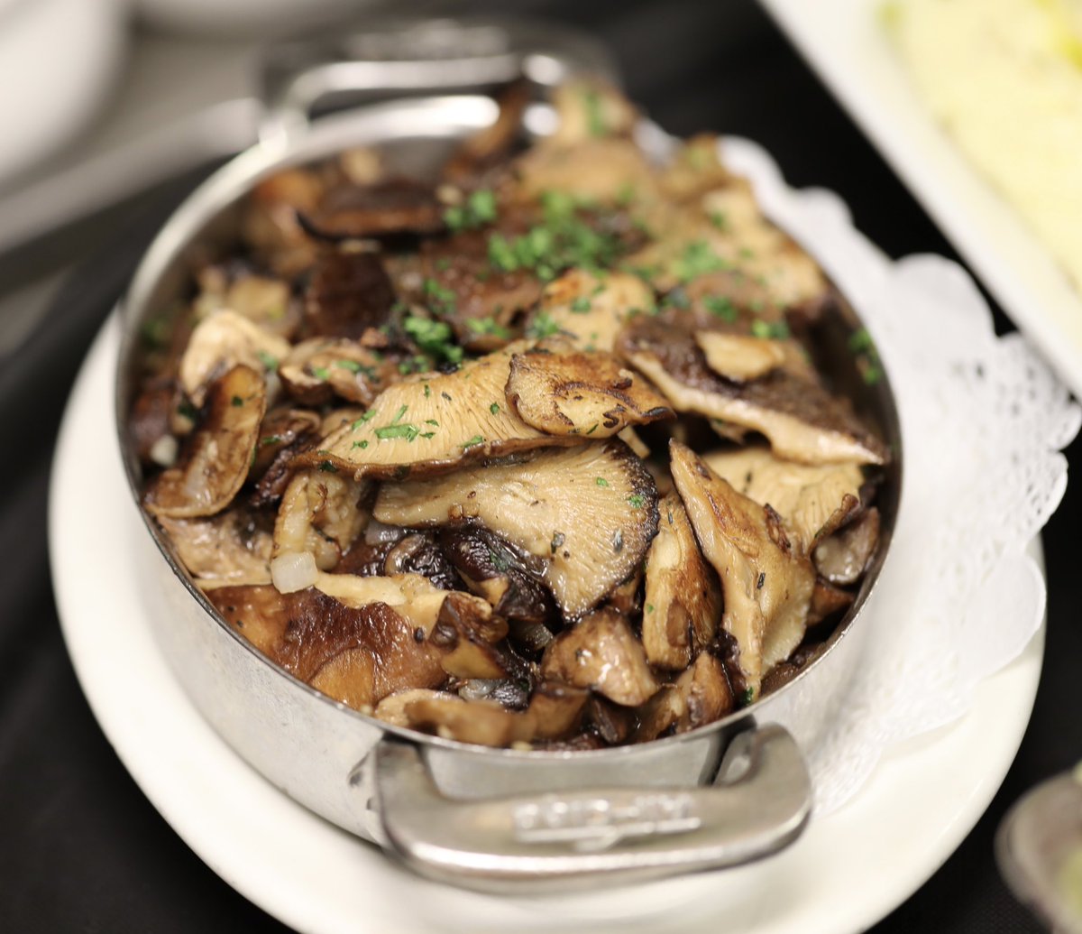 Have you ever tried our Wild Shittake and Cremini mushrooms?! #acutabove