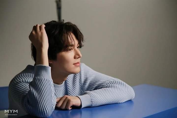 2022/06/28 MYM Entertainment Naver Post - [이민호]하세요. (출처 : 엠와이엠엔터테인먼트 | 네이버 포스트)

 🔗naver.me/Fp1viYpH

#LeeMinHo #이민호 #李敏鎬 #イミンホ #李敏镐 #ActorLeeMinHo #엘비비 #엘비비셀뷰티 #LBB #LBBCellbeauty