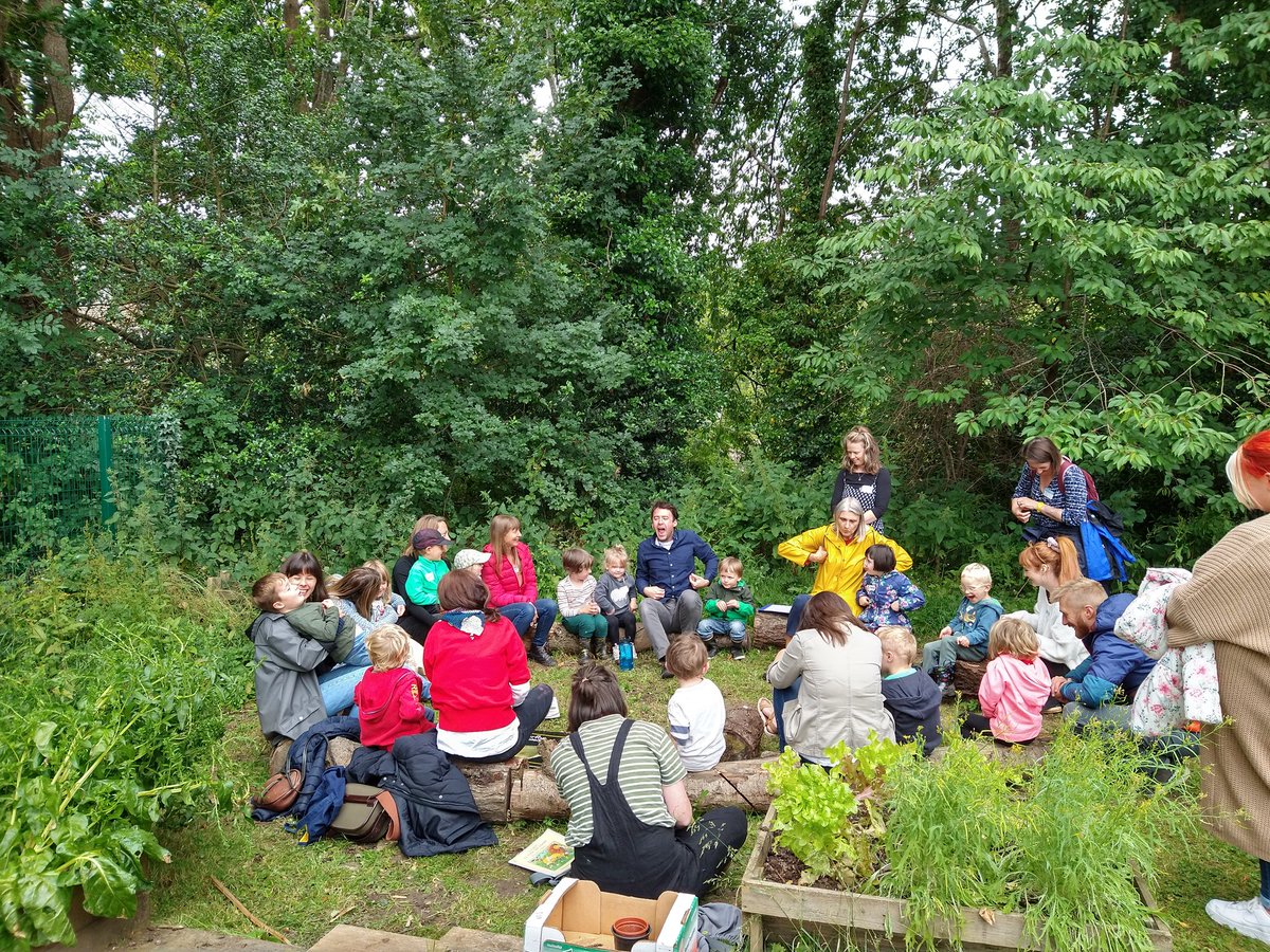 Just the best #new intake morning @TotnesStJohns🌟#rainbow pizza making 🌈👨‍🍳 minibeast trail 🐜 storytelling 📖📚 gardening 🌻and singing! 🎶#community #EYFS @SAfoodforlife @FruitAndVegKids