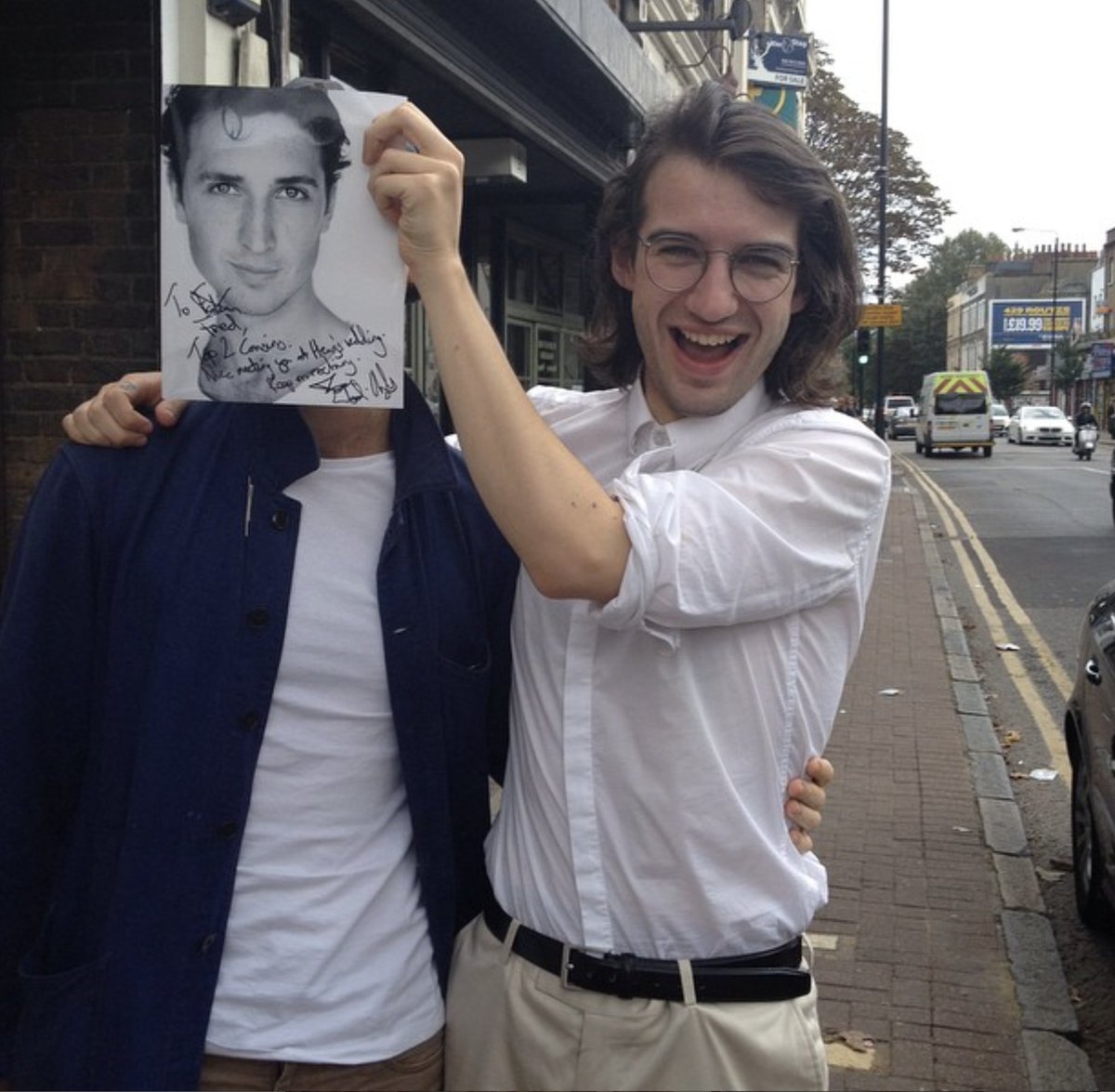 A fan of my crookedness👍 

#benscrookedsmile #HughesDayTuesday