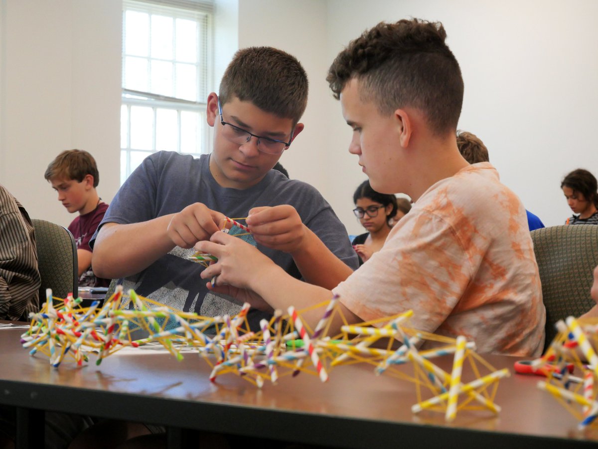 BU_ENGR's tweet photo. It's been a fun day learning, building, experimenting and creating at Engineering Camp! Check out more photos at: https://t.co/qeZWVaY5G8 https://t.co/ChTXaPjm0f
