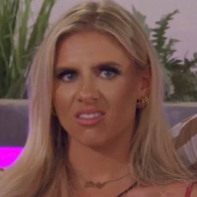 i’m so tired of tasha and her crying, can we all agree to vote her out the next chance we get #LoveIsland
