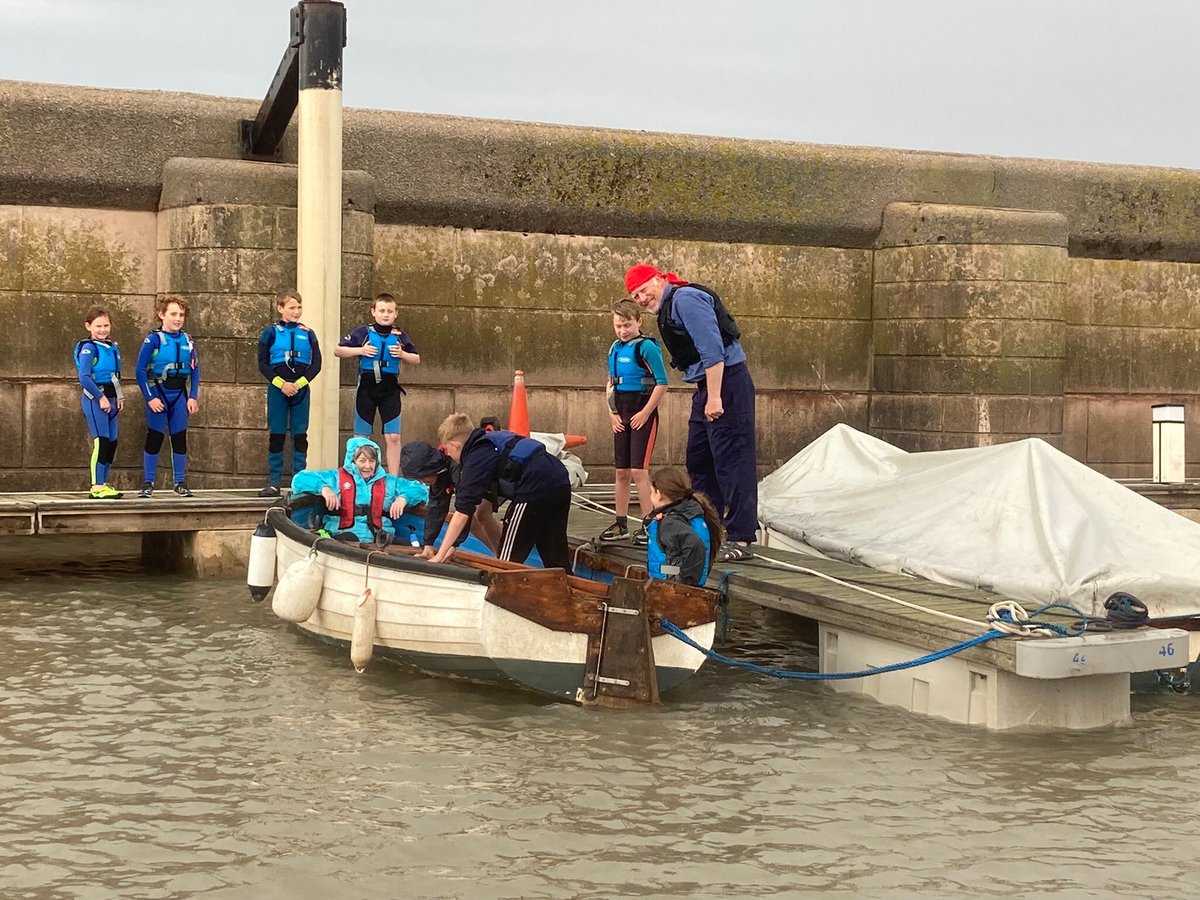 Watchetscouts's tweet photo. Tonight our #CubScouts were afloat undertaking #Kayaking #Pulling & #DinghySailing inside and outside #WatchetHarbour . Introducing them to the @rya_training #Fiveessentials . @scouts @MoorsAndCoastal @SomersetScouts https://t.co/21OlzwRfKM