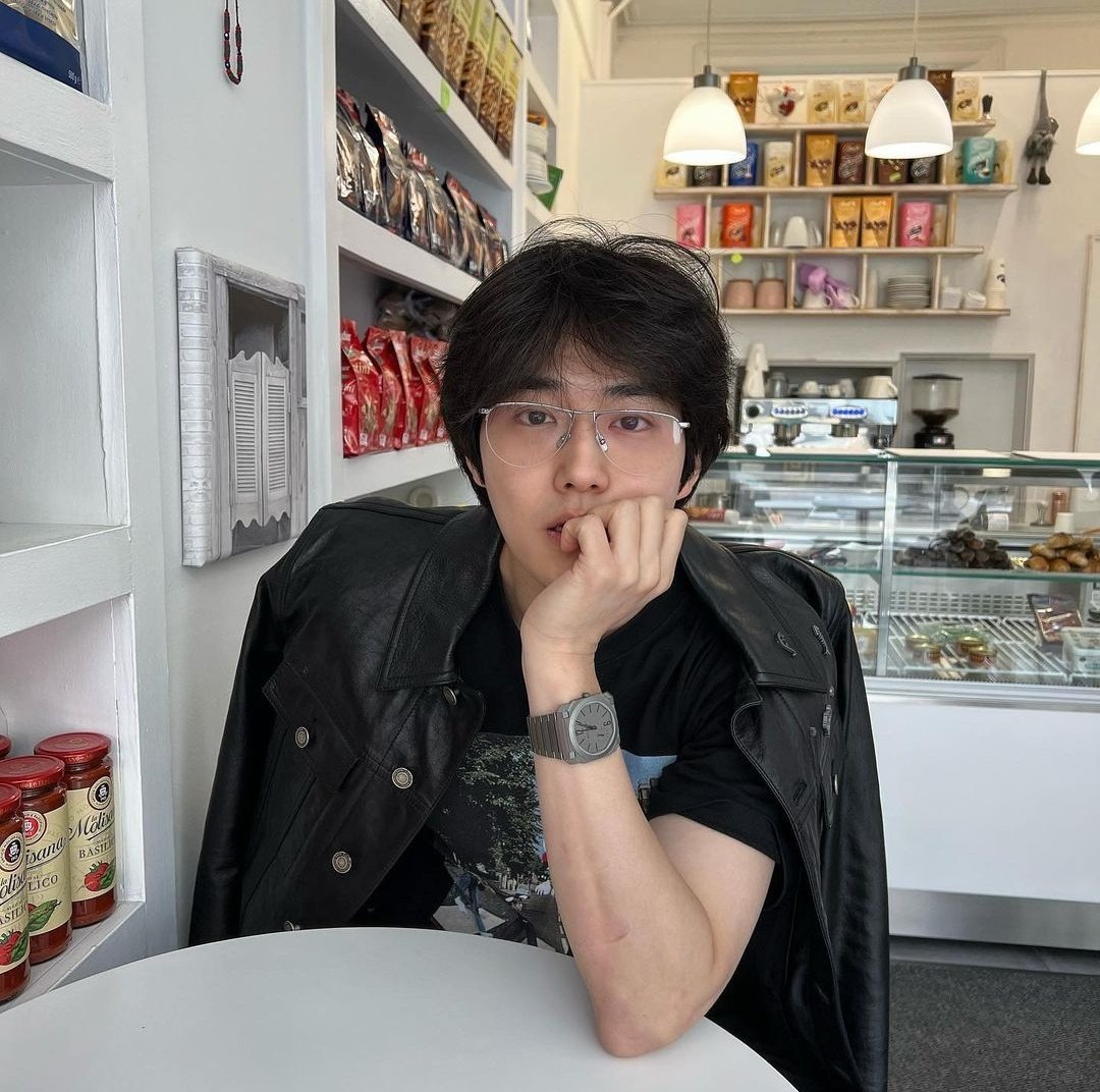 EX9L00KS's tweet photo. junmyeon exceeds the limits of excellence https://t.co/Jtr1Z69QRO