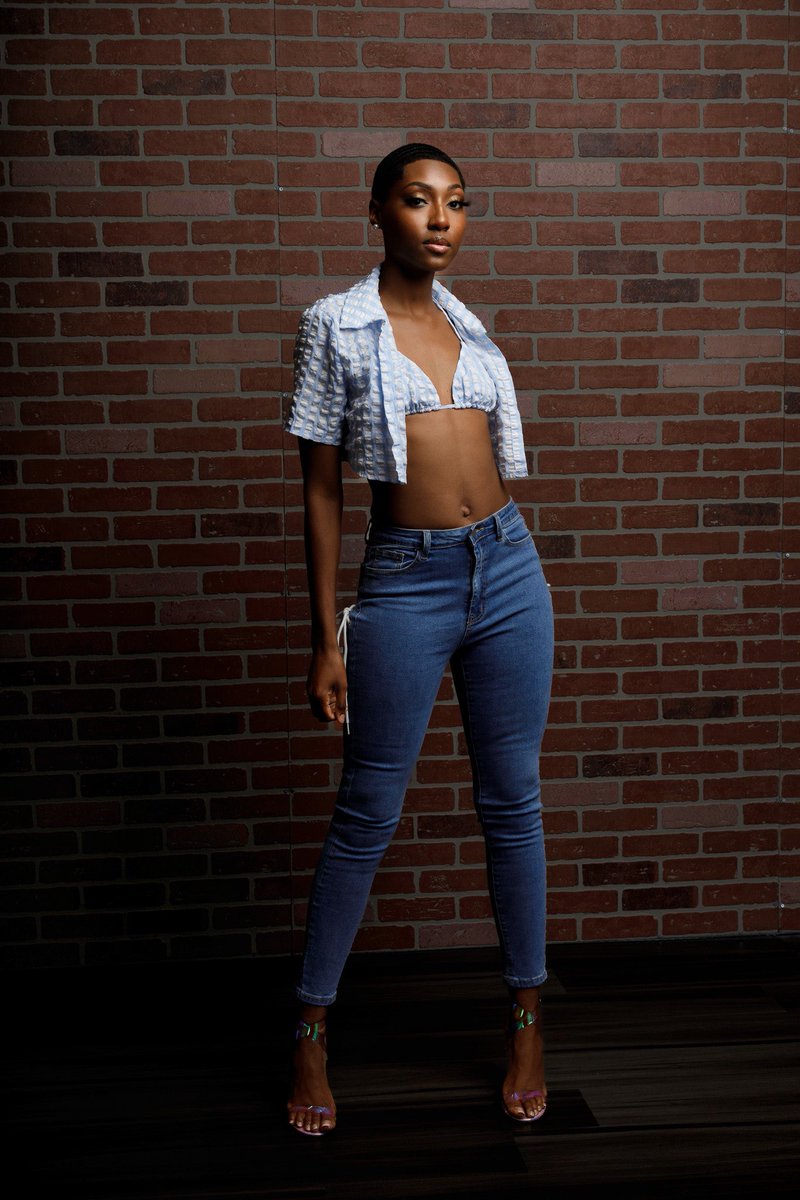 KayG__'s tweet image. I pray this modeling thing pays off💙