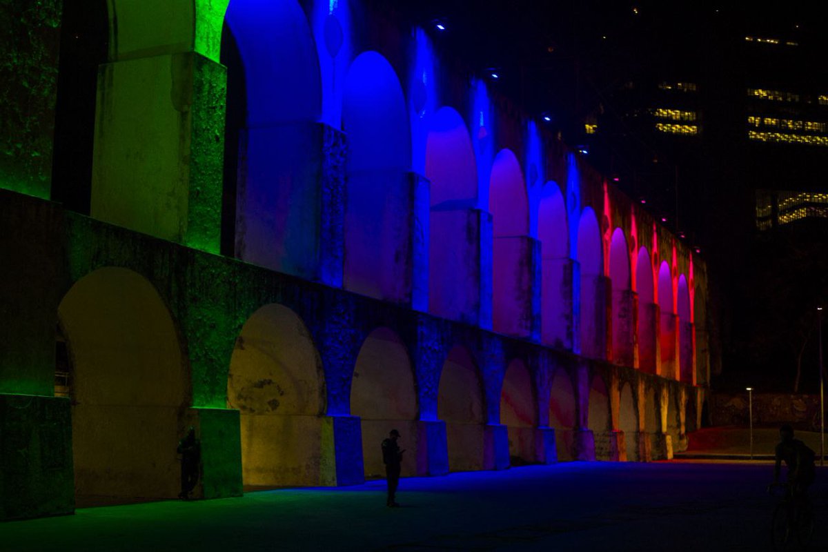 Arcos da Lapa coloridos no dia internacional do orgulho LGBTQIA 🌈 #diadoorgulho
Foto: Duda Dusi