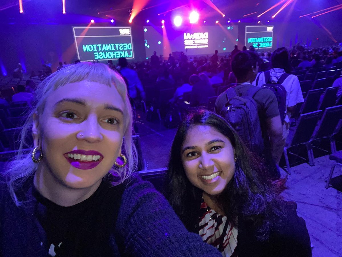 DeepSubsurfer's tweet photo. Having a blast at #DataAISummit 🤠 https://t.co/JCkjJsHYRS