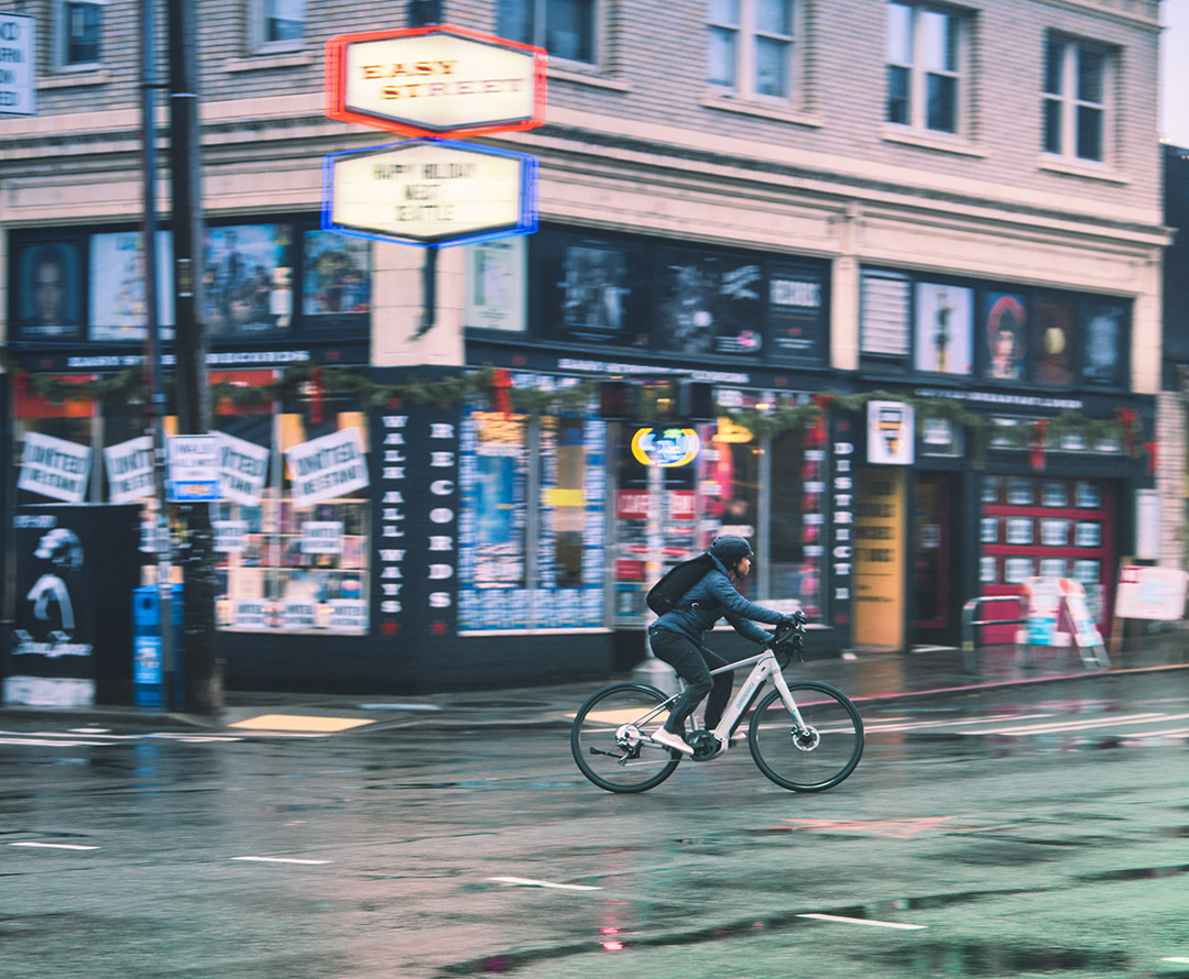 Diamondbackbike's tweet image. The #ridemore #driveless life just got better. We have city bikes, gravel bikes and ebikes ready and waiting to add more excitement to your day. Check out what's in stock.
diamondback.com/road-gravel-bi…

#commute #fromwhereiride #ebike #gravel #lesscars #boschebike #bikecommute