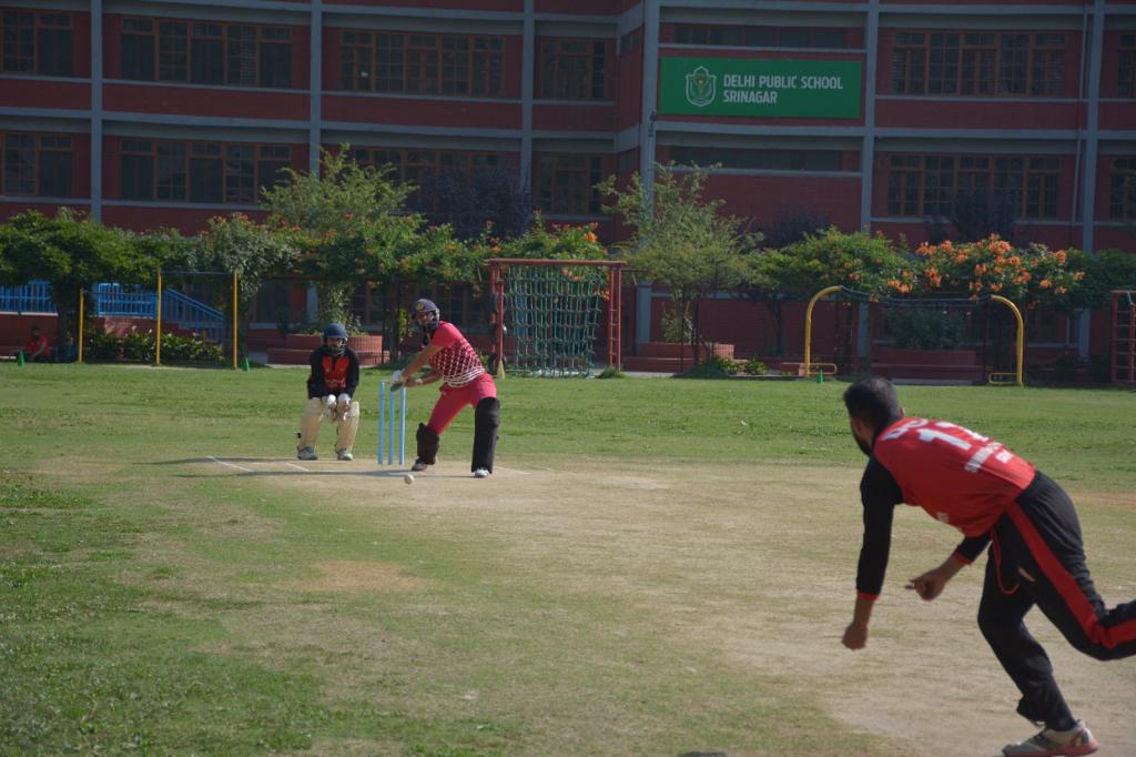 FayazAhmadNaza1's tweet photo. Second round of #KPL commenced on 29 Jun with match played between #PhakAvengersCC from Harwan &amp; #DiamondCC from Peerbagh in which DCC emerged victorious
#KashmirPremierLeague 
#NayaKashmir 
#AaoKashmir 
#KheloKashmir https://t.co/l1h53gNBrT