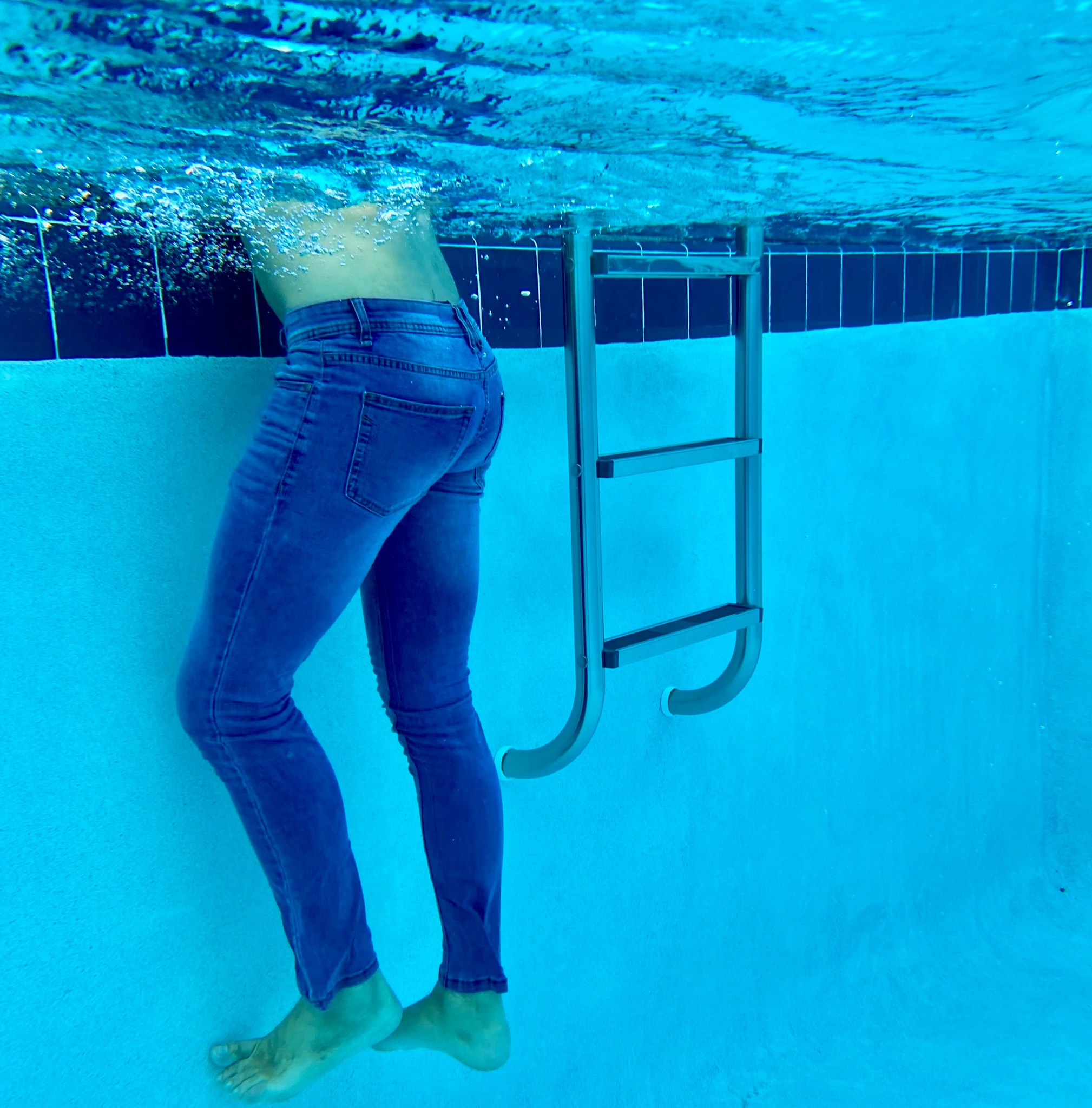 Neuropati mus eller rotte liner Swimming in Jeans on X: "Chillin in the deep end of the Jean pool  https://t.co/hKe7xzAziL" / X