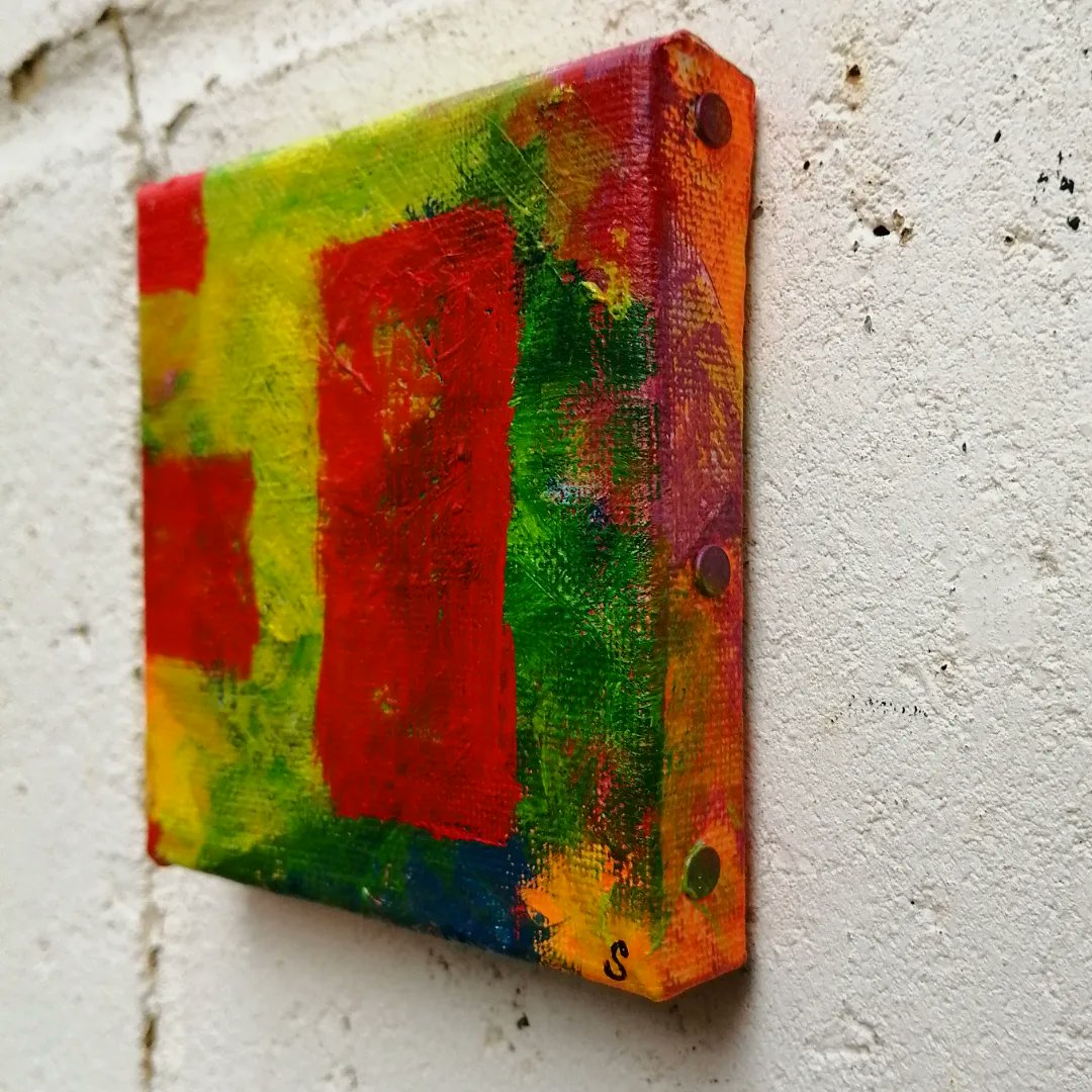 Sean_Worrall's tweet photo. "Ten:699 (Just What)" June 9th 2022, Acrylic on canvas, 10x10x1cm - The still ongoing matter of a daily concluded painting on a 10cm square canvas... #art #painting #SWTen #contemporarypainting https://t.co/diTqN6ksMY