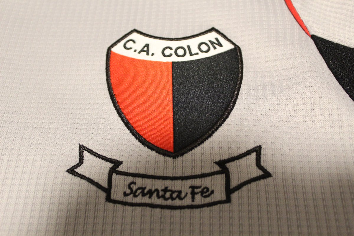 casacastan's tweet photo. 🛡️ Colón de Santa fe
👕 Umbro | Tercera equipación
🗓️ 2011-12 
📏Talle L | 72 L X 52 A
🤝 Original de época en muy buenas condiciones.
💲10.000,00 https://t.co/MEUD69fcwn