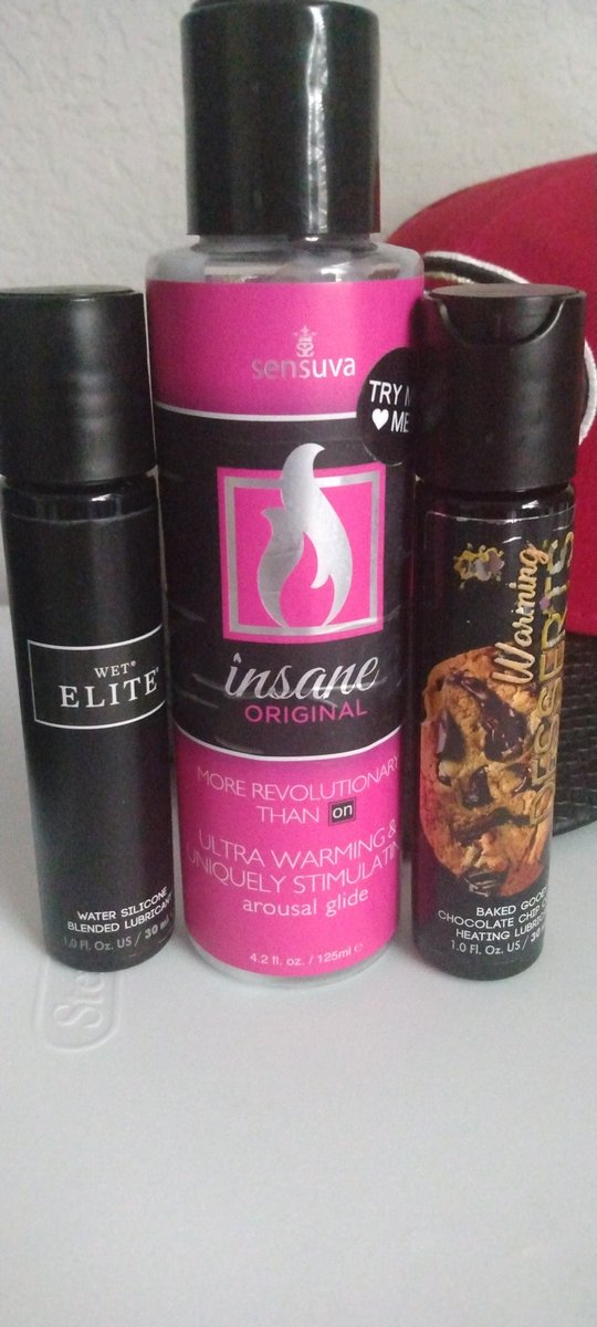 RedStyling's tweet photo. @siaonof Saving for someone special with u https://t.co/G9A0PuN8OR