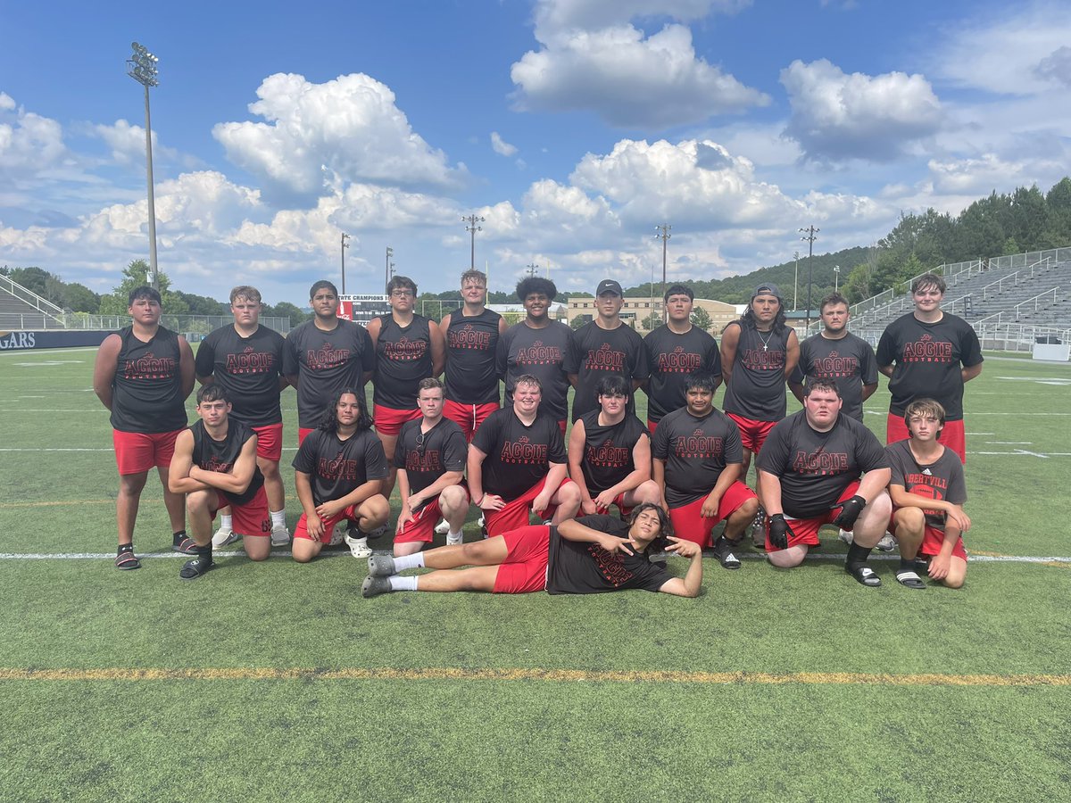 Brad Pounds (@coachbradpounds) on Twitter photo Big thank you to <a href="/YeagerSpartanFB/">Chris Yeager</a> for allowing us to come to the Southeastern Lineman Camp. <a href="/RecruitAville/">Albertville Football Recruiting</a> <a href="/AlbertvilleFB/">Albertville Football</a> <a href="/coachCEnglish/">Coach English</a> <a href="/CoachMaverick/">Chad Oliver</a> <a href="/Coach_Hemmerly/">Harrison Hemmerly</a> <a href="/shaddix_35/">Michael Shaddix</a> Big thank you to <a href="/YeagerSpartanFB/">Chris Yeager</a> for allowing us to come to the Southeastern Lineman Camp. <a href="/RecruitAville/">Albertville Football Recruiting</a> <a href="/AlbertvilleFB/">Albertville Football</a> <a href="/coachCEnglish/">Coach English</a> <a href="/CoachMaverick/">Chad Oliver</a> <a href="/Coach_Hemmerly/">Harrison Hemmerly</a> <a href="/shaddix_35/">Michael Shaddix</a>