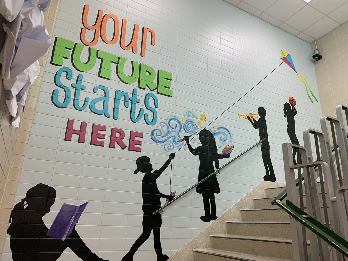 TBradleyMurals's tweet photo. That’s a wrap @osborneowls !! Finished up the “Feed Your Dreams” in the cafeteria &amp; 2 “Your Future Starts Here” murals in the staircases!! Thank you so much @sandeedavis for the amazing opportunity!!! I hope the Osborne community loves it!! 💚🦉💛🦉💚 https://t.co/R1NyKT6Rfn