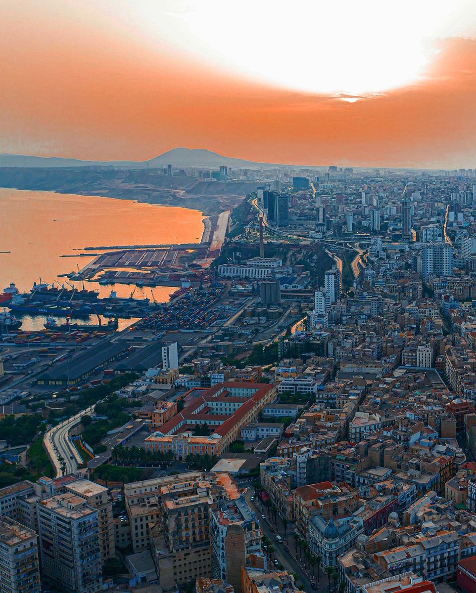 Discover_DZ's tweet photo. Oran, Algeria. https://t.co/Q80BmYWb63