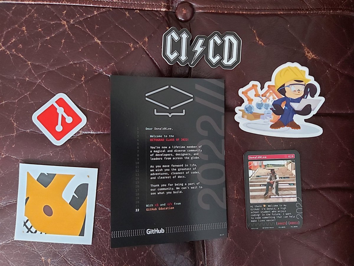 HiDonaldLee's tweet image. Thanks @GitHubEducation ! 🐙😺
#githubgraduation #github #Classof2022